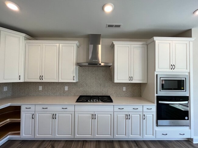 Photo - Stunning 5BD, 4.5BA Knightdale Home with Spacious Open Interior, Bonus Loft, and Modern Upgrades ...