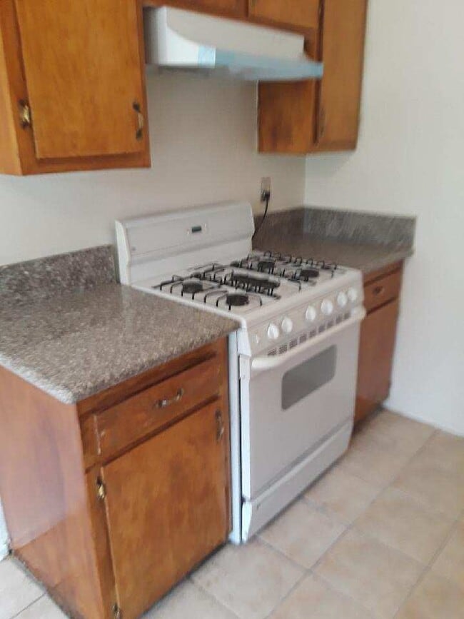 Photo - 4683 Canoga St