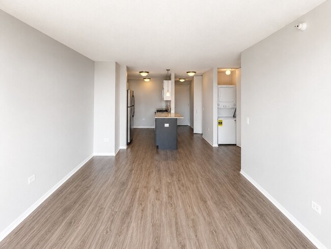 Photo - 605 W Lake St Unit 1311