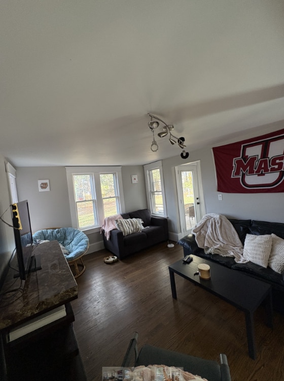 Photo - 90 Belchertown Rd