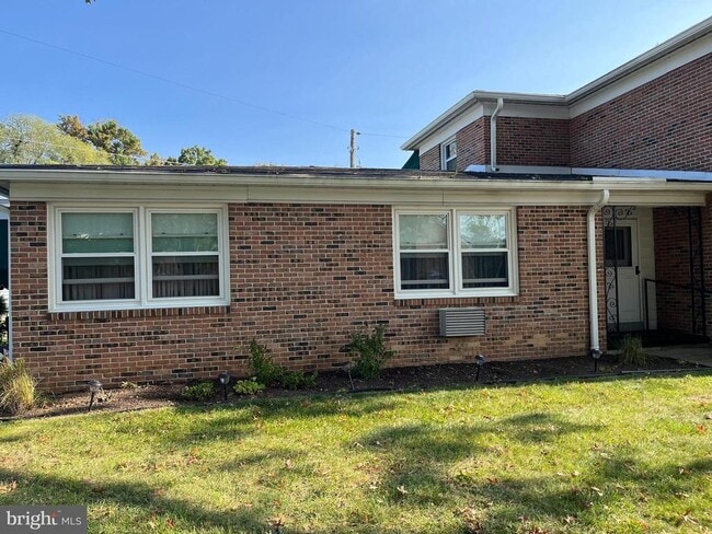 Building Photo - 113 Gretchen Dr Rental