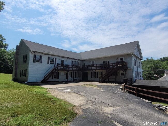 Building Photo - 1218 Main St Unit 23
