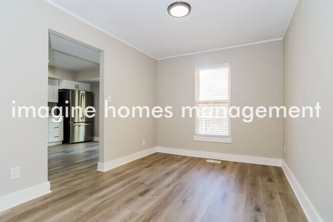 Photo - 13904 S Sycamore St