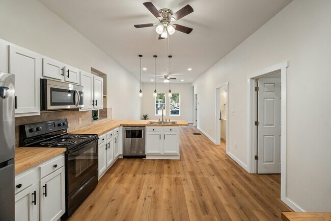 Photo - 1012 9th Ave