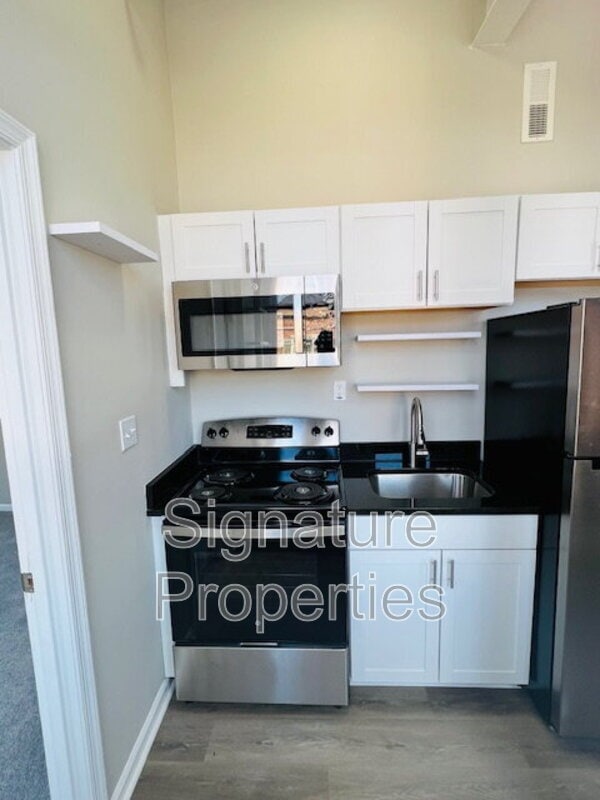 Photo - 22 Bollingbrook St Unit 3B