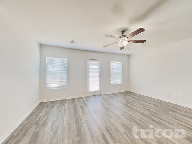 Photo - 15672 Del Norte Dr
