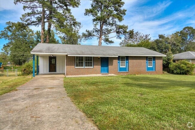 Building Photo - 2615 Springwood Dr Rental