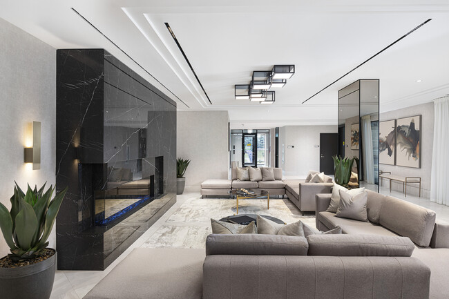 Photo - 291 Queens Ave