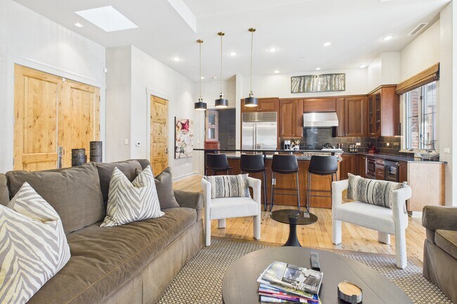 Photo - 501 Rio Grande Pl Unidad 204