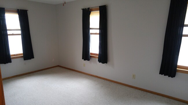 Photo - 1712 East Saveland Avenue