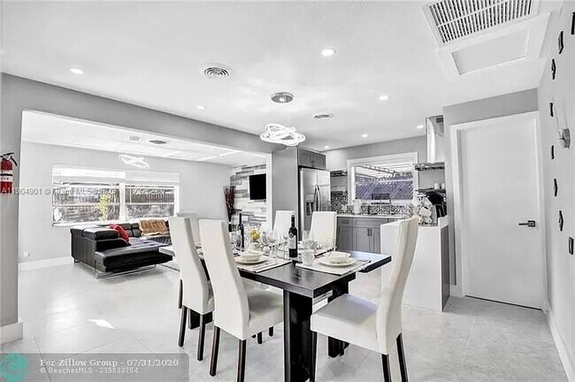 Photo - 610 N 24th Ave