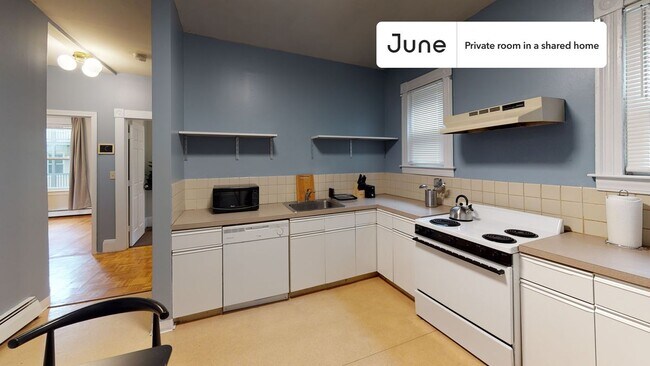 Photo - Room in Shared 3 bed/1 bath home Unidad C