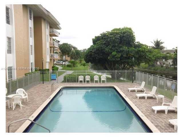 Photo - 455 S Pine Island Rd Unidad 306C