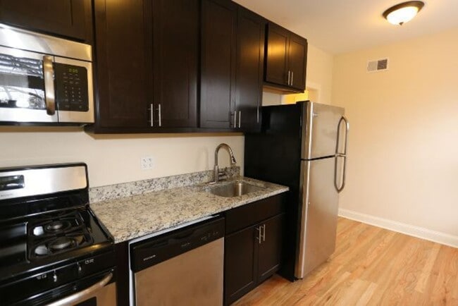Photo - 4127 N Ashland Ave Unit M00R