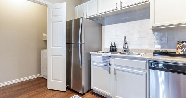 Bristol Place Apartment Homes