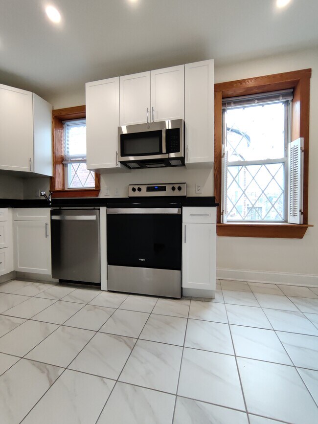 Photo - 15 Green St Unit 6