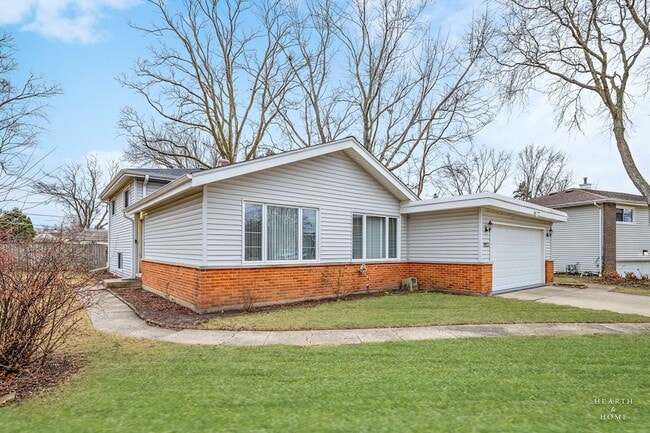 1923 Pawnee Ln