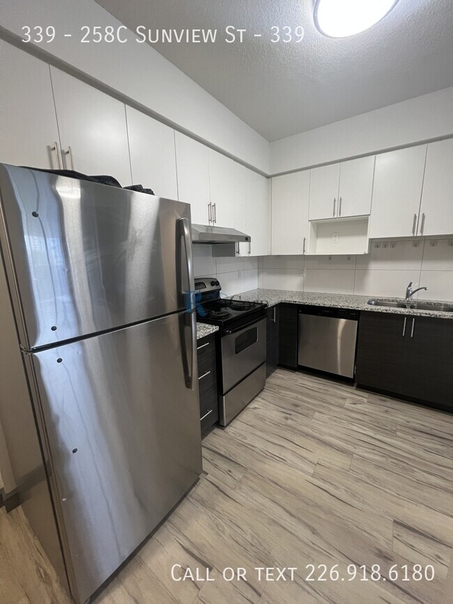 Photo - 258C-258C Sunview St