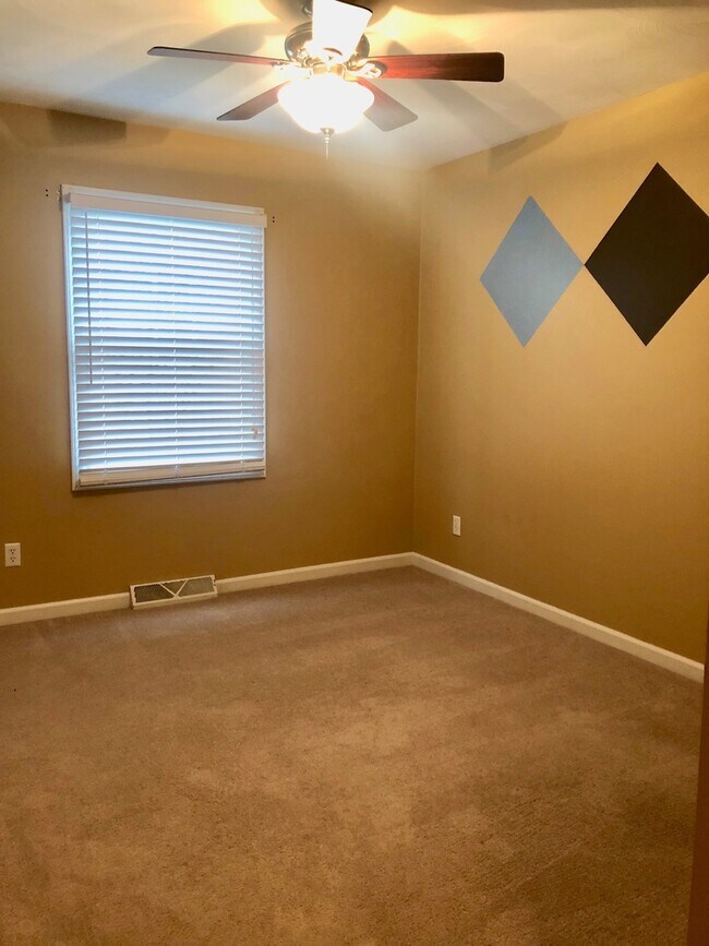 Lovely Koke Mill Duplex Rental House Rental in Springfield, IL