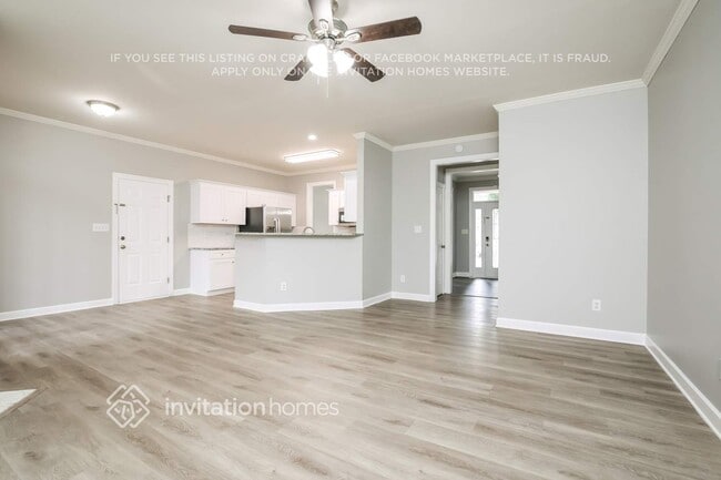 Photo - 79 Sundew Ct