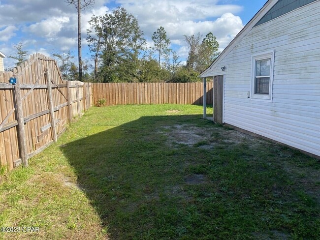 Photo - 8202 Eastwood Ave