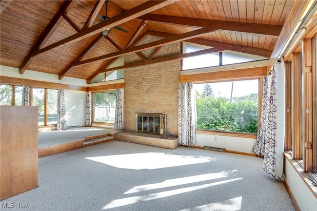 Photo - 4017 Bellaire Ln