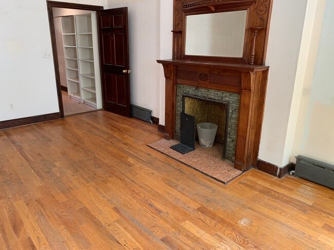 Photo - 40 W 120th St
