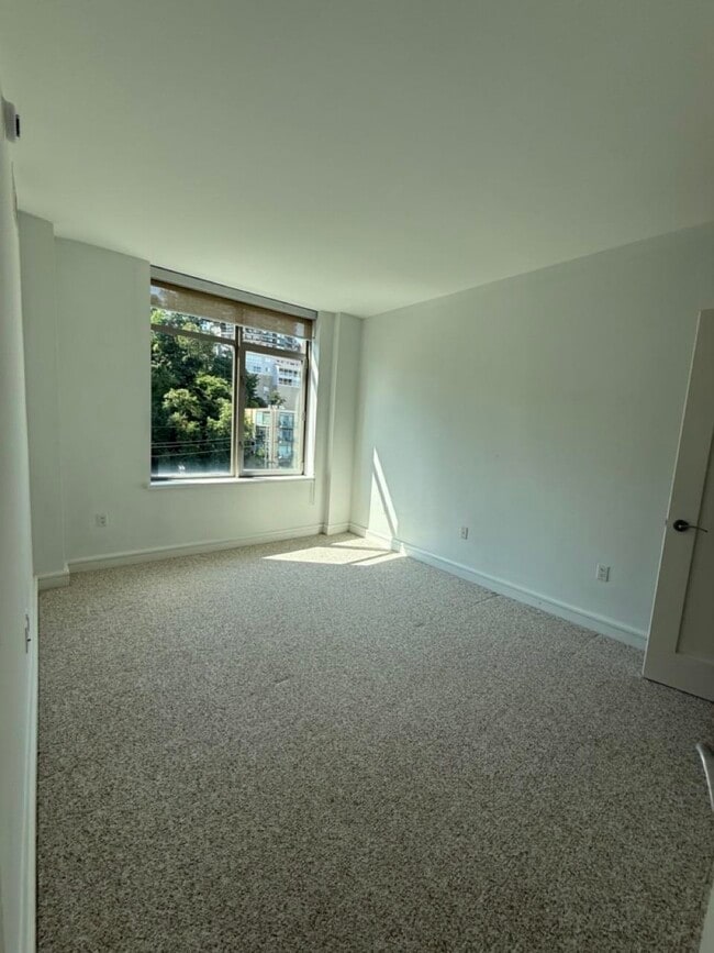 Photo - 8100 River Rd Unit 710