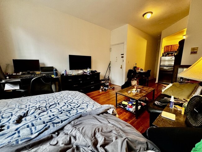 Photo - 1728 2nd Ave