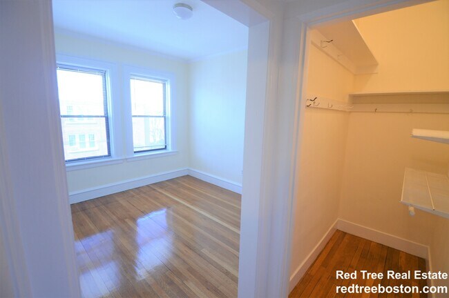 21 Park Vale Ave Unidad 11