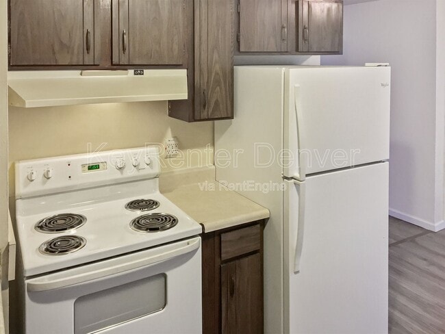 Photo - 9165 Perry St