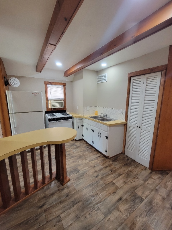 Photo - 38 Grove St NE Unidad 2