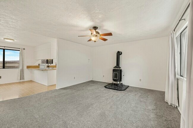 Photo - 24 Jaxson Dr