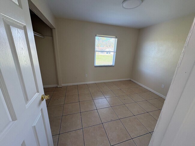 Photo - 3 Bedroom - Mango Ave