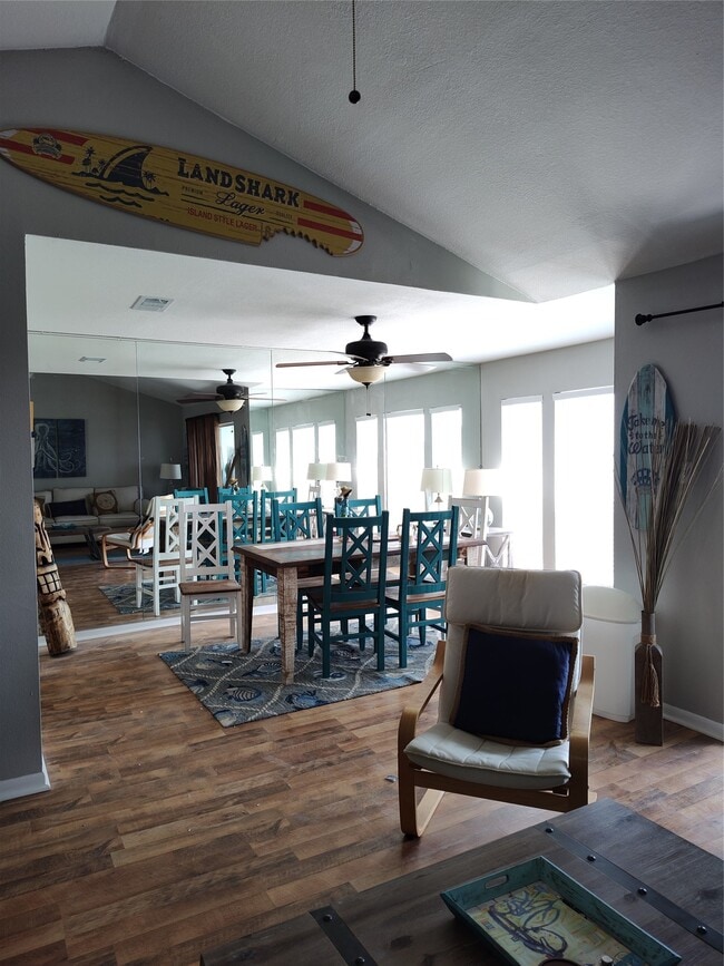 Photo - 500 Tiki Dr Unit 213