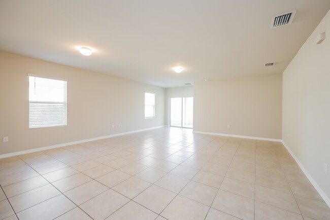 Photo - 5341 Shell Mound Cir