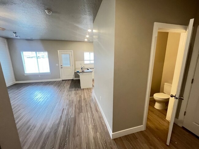 Photo - Cedar Bend End Unit