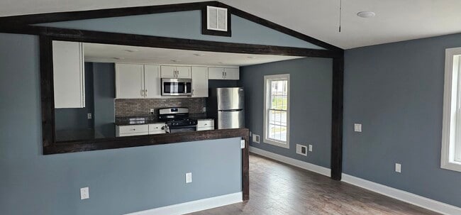 3208#2 Kitchen - 3208 East Ave Unit 3208 #1