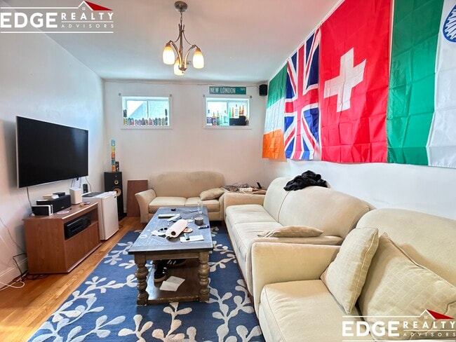 Photo - 24 Ashford St