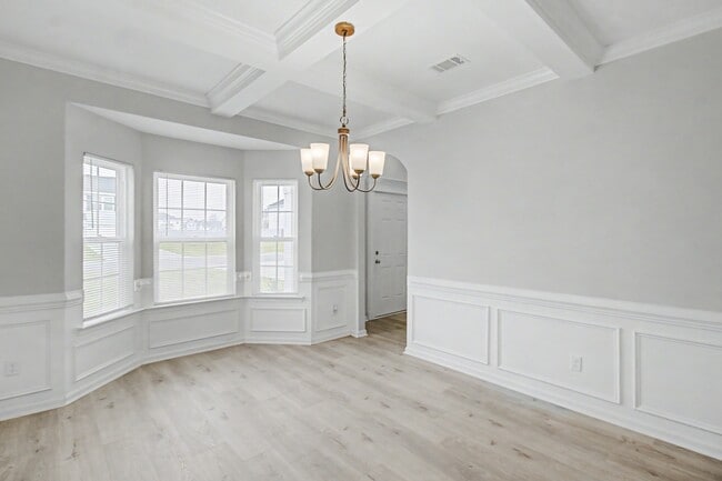 Photo - 18 Sunflower Cir NE