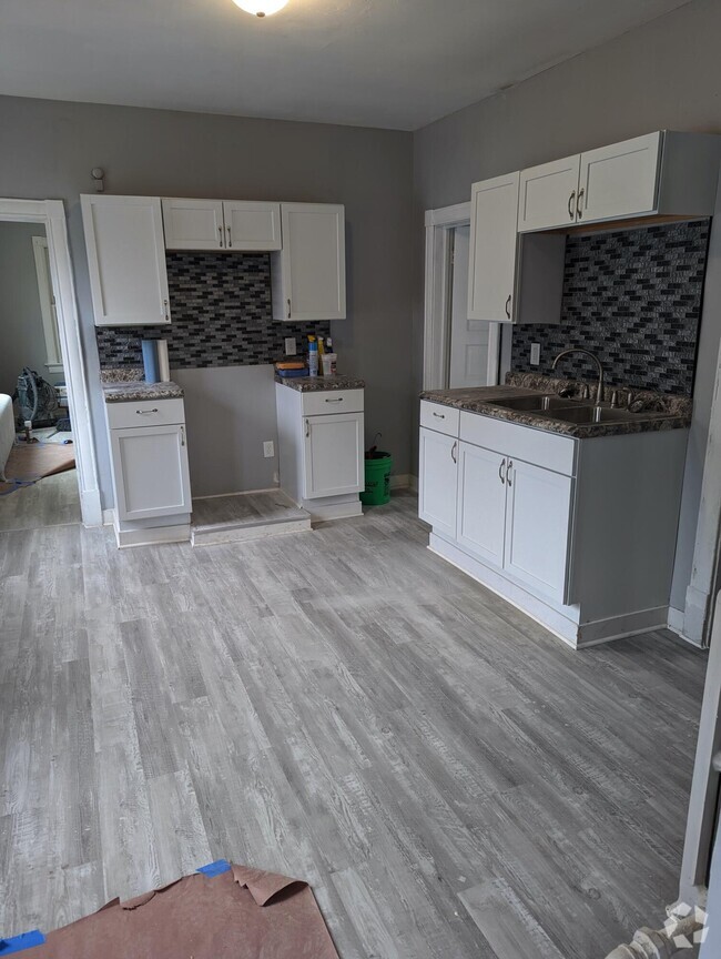 Building Photo - 1120 S 63rd St Rental