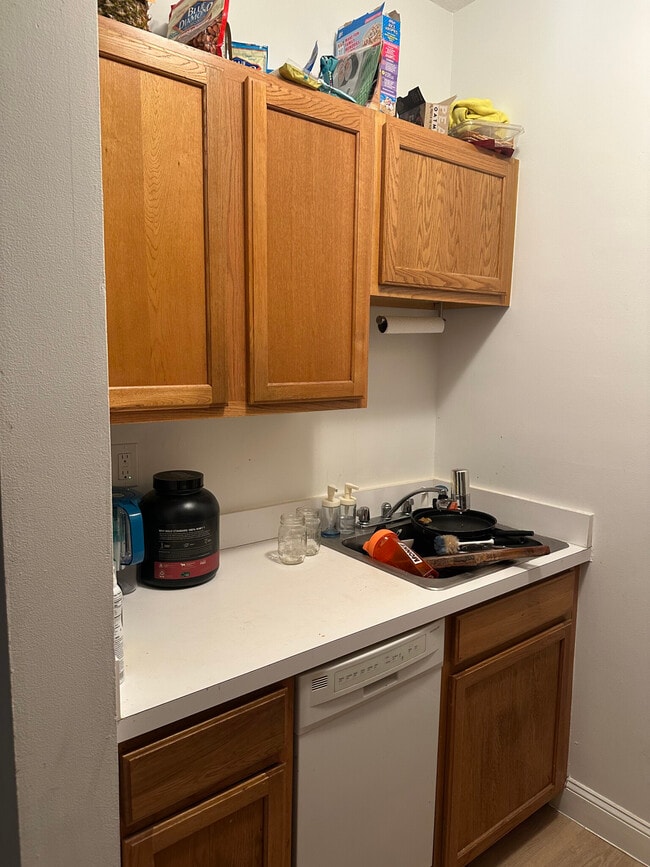 Photo - 81 Maple St Unidad 4