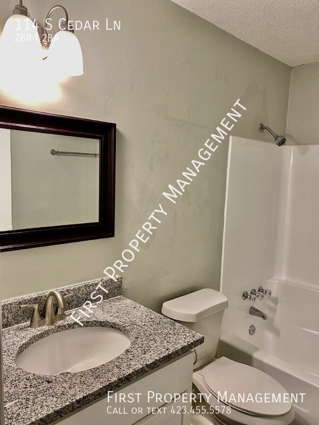 Photo - 114 S Cedar Ln