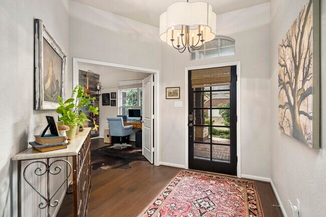 Photo - 18918 Cove Mill Ln