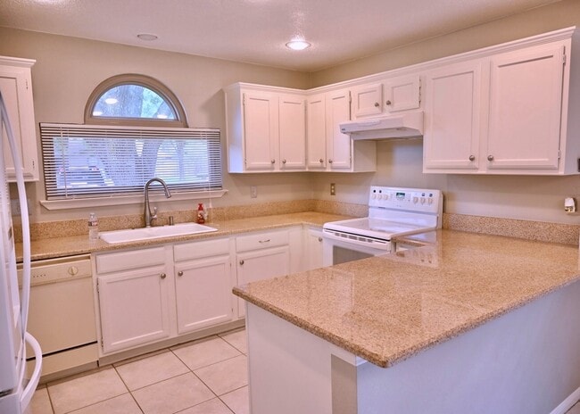 Photo - 10207 Wayward Wind Ln