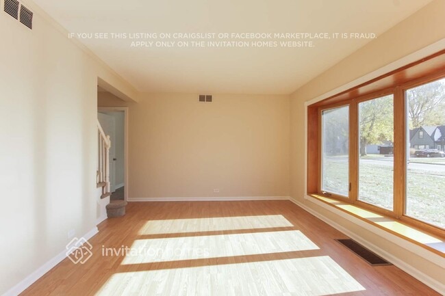 Photo - 4100 W 99th Pl