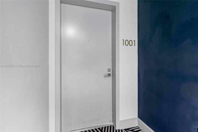 Photo - 45 SW 9th St Unit 1001