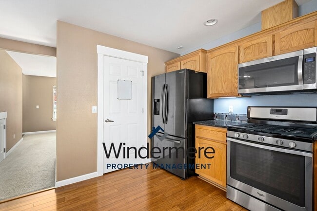 Photo - Beautiful 4 bedroom 2.5 bathroom home on large lot