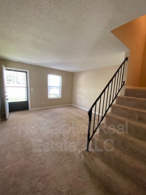 Photo - 112 Sunnyside St Unit B