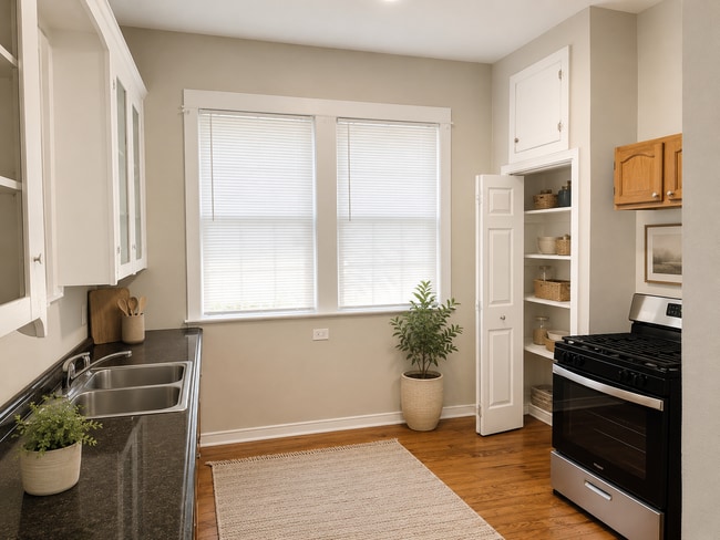 Photo - 255 Linares St
